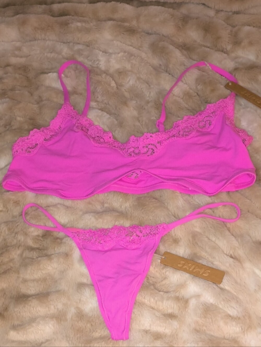 Skims Fits Everybody Lace Scoop Bralette & String Thong Set